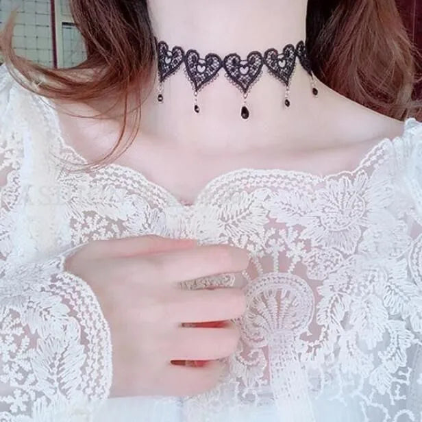 Women's Neo-Gothic Lace Choker Necklace