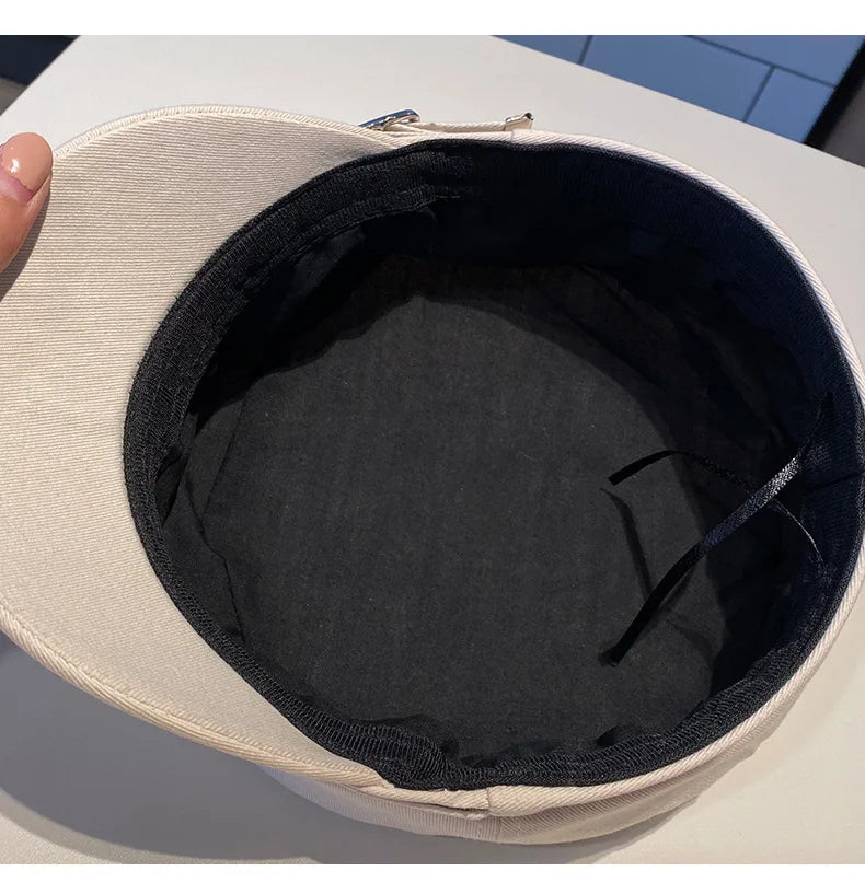 Women's Black Star Beret | British Retro Military Style Korean Fashion Cap for Spring, Autumn & Winter